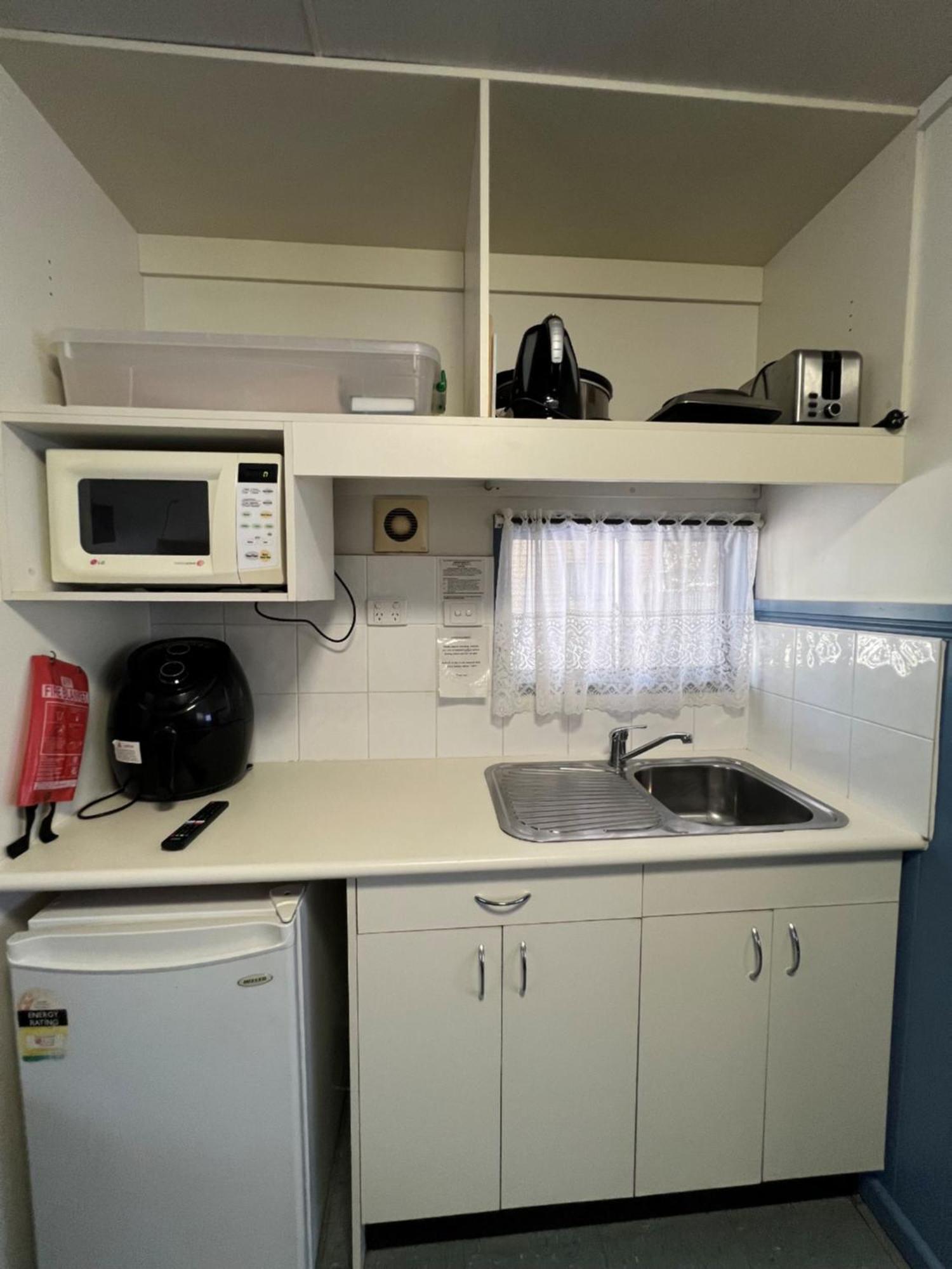 Narrabri Motel&Caravan Park Bagian luar foto