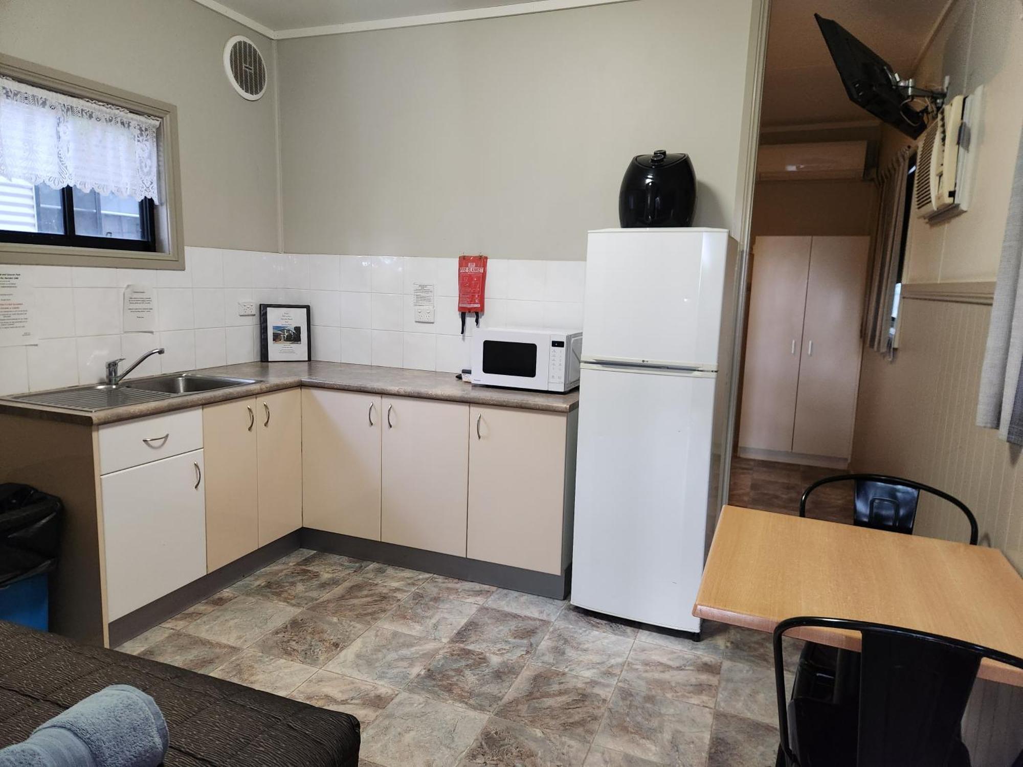 Narrabri Motel&Caravan Park Bagian luar foto