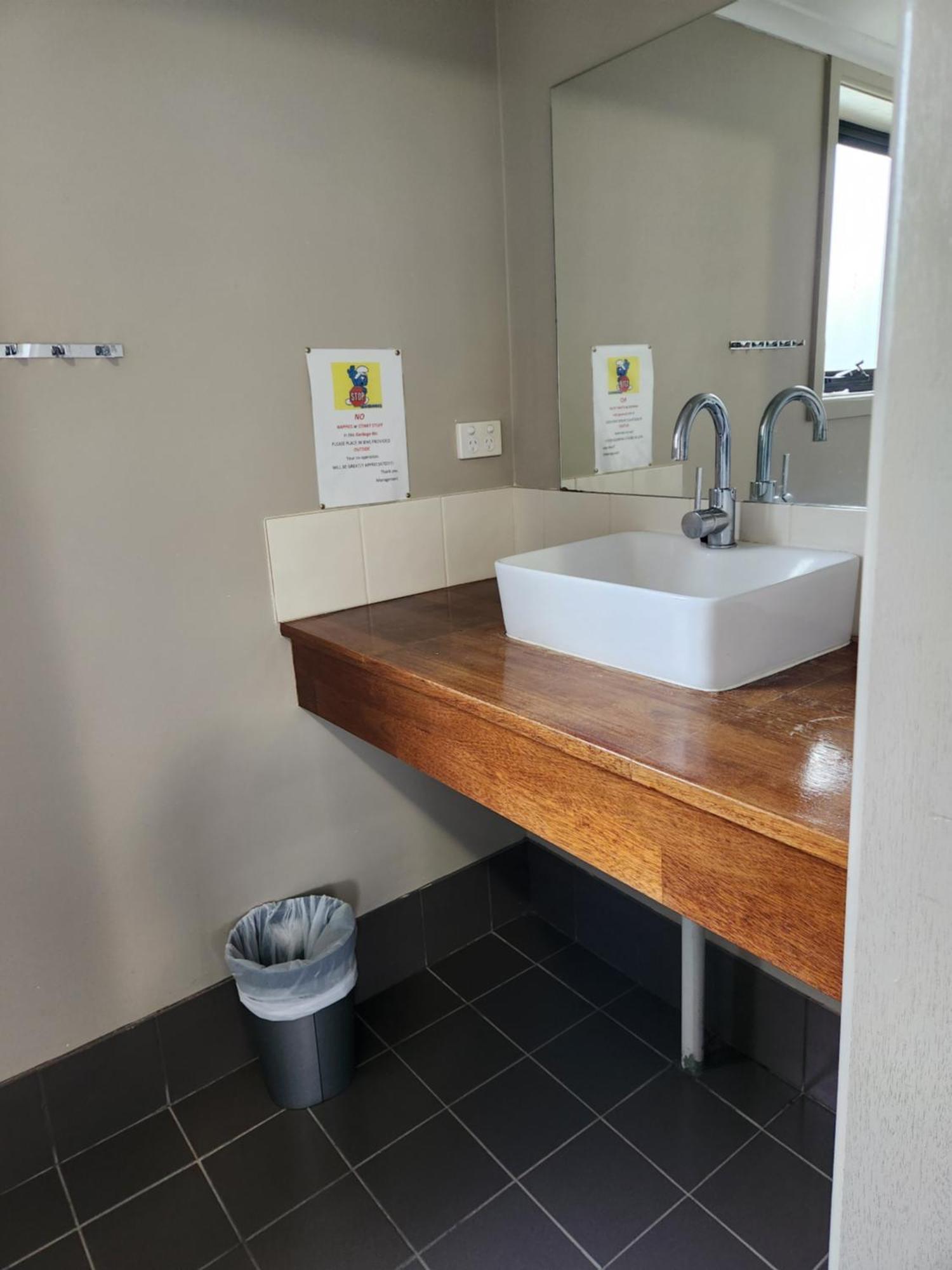 Narrabri Motel&Caravan Park Bagian luar foto
