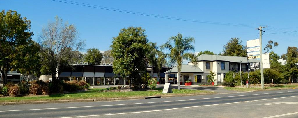 Narrabri Motel&Caravan Park Bagian luar foto