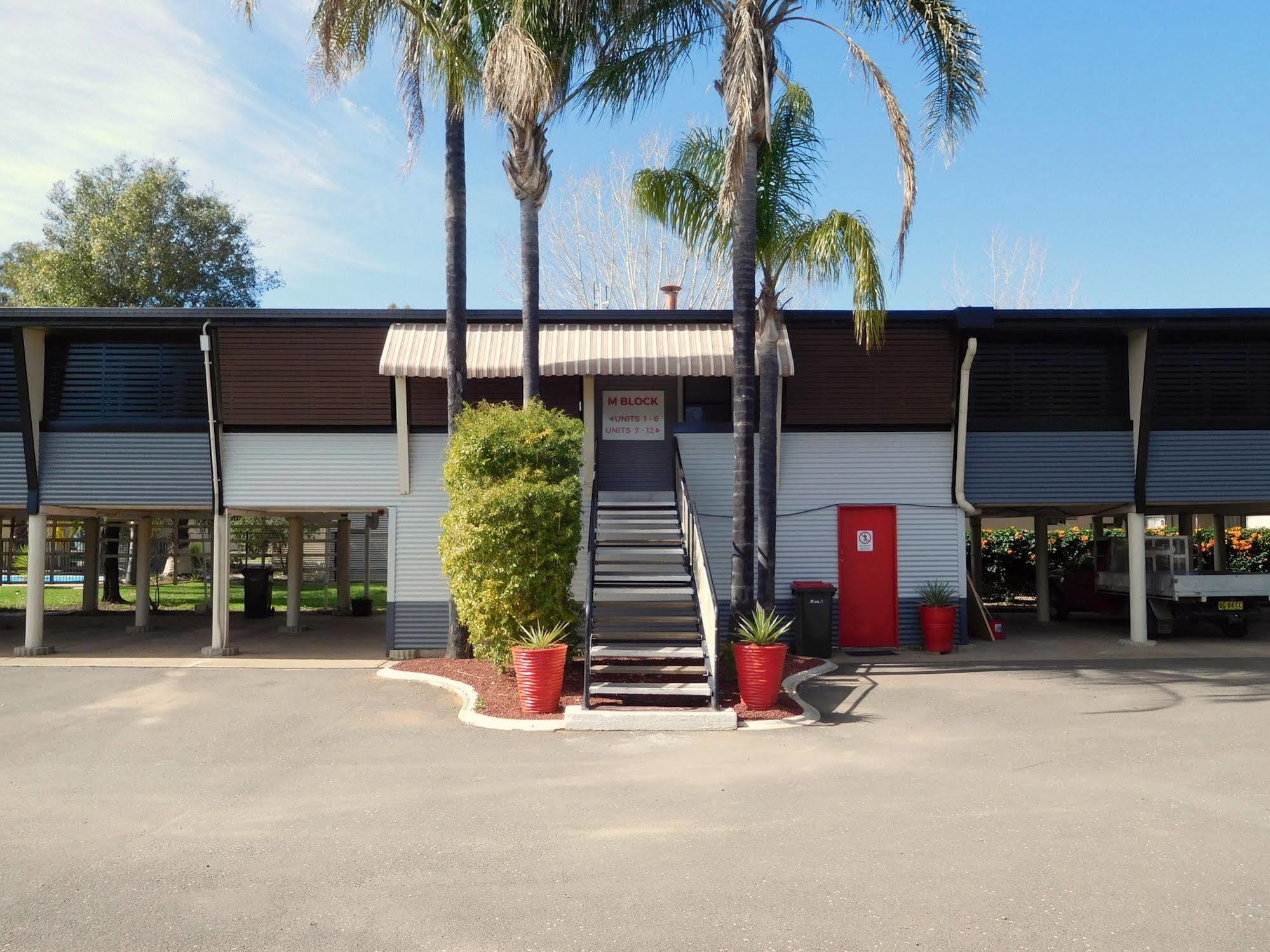 Narrabri Motel&Caravan Park Bagian luar foto