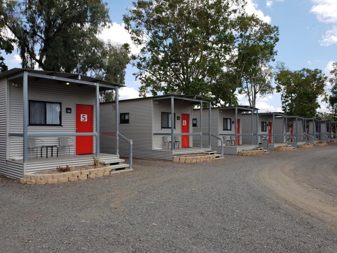 Narrabri Motel&Caravan Park Bagian luar foto